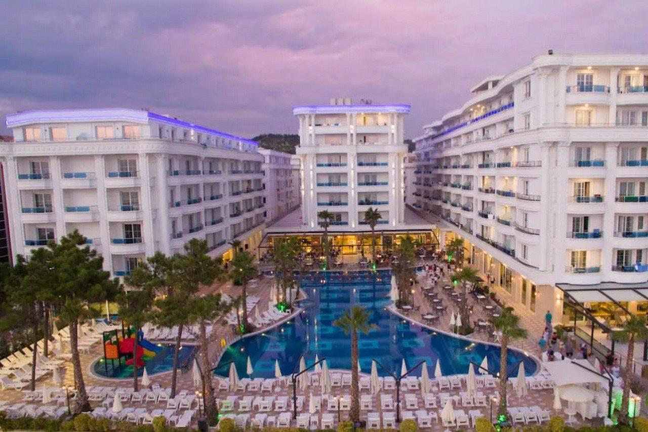 Resort Grand Blue Fafa & Durrës