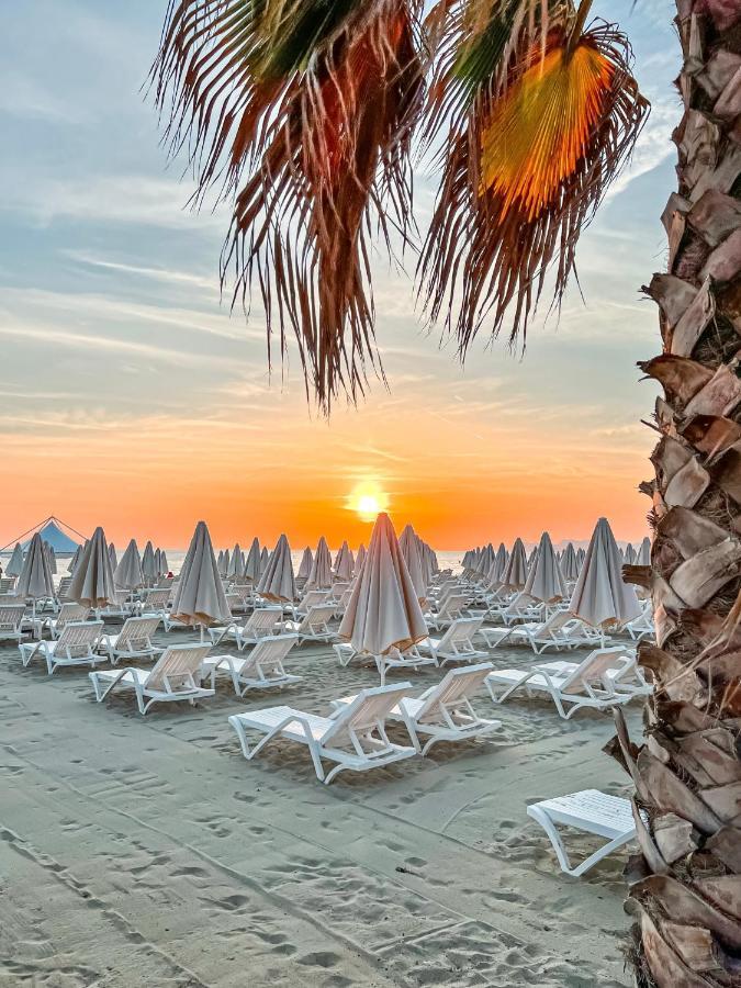 Grand Blue Fafa & Resort Durrës