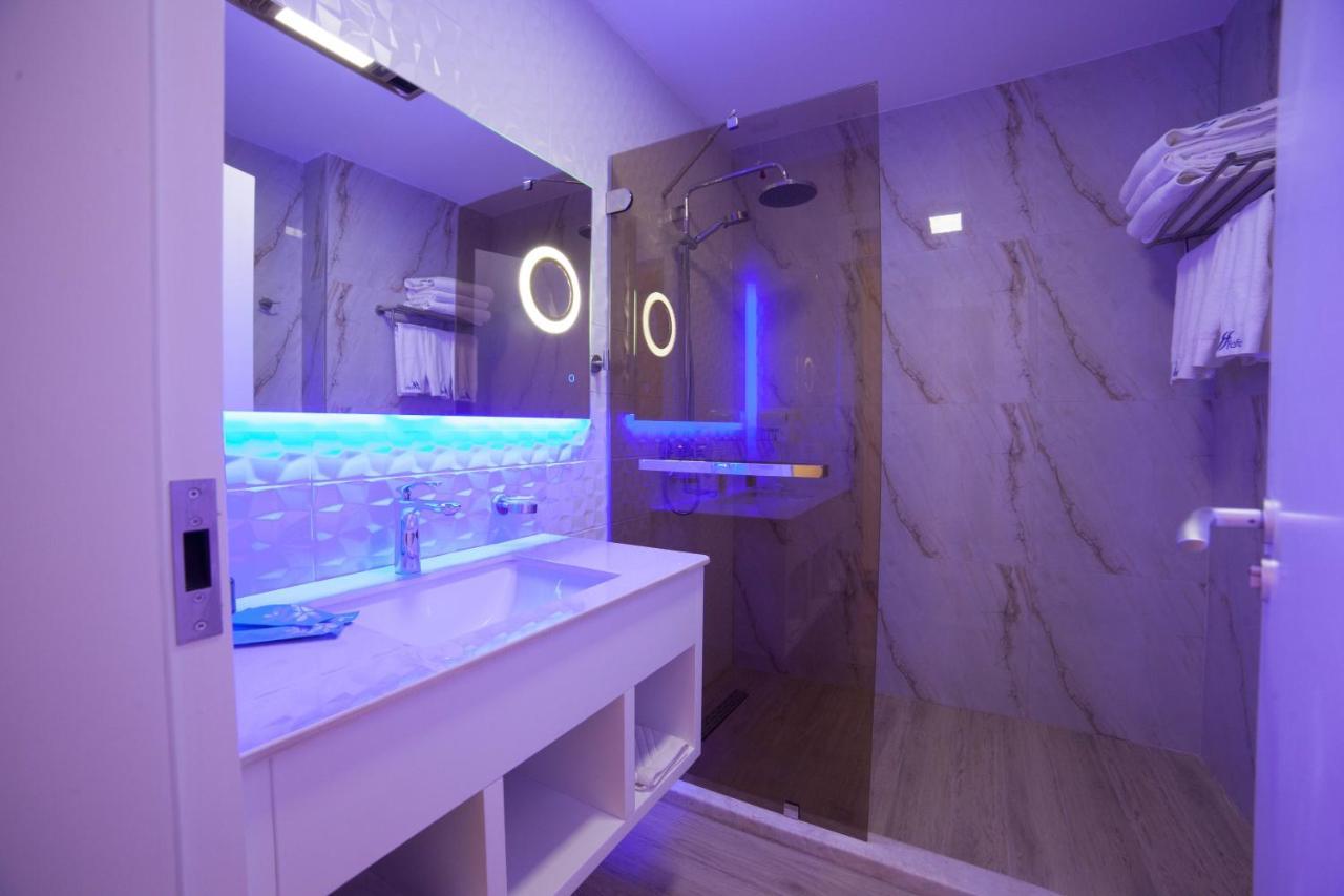 Grand Blue Fafa & Resort Durrës